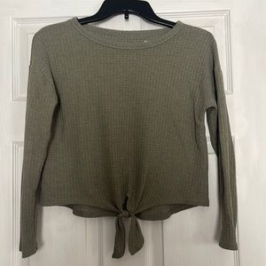 Kohl’s SO brand girls green top